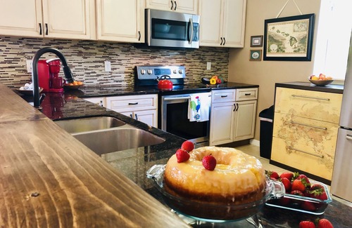 St. Augustine House | Spacious & Affordable, 7 Mins from Downtown St Augustine, Grill, Dog friendly