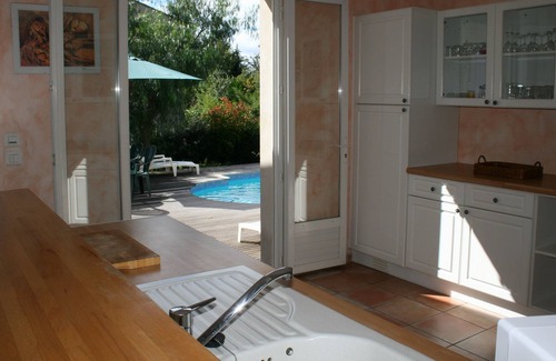 Maraussan Villa | Spacious Air-conditioned Villa Private Pool between sea & mountains in Hérault