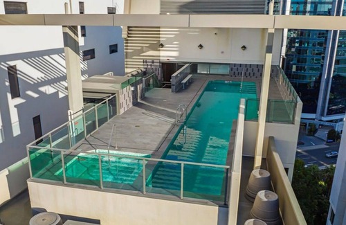 Spring Hill Apartment | Spacious, Alegant, and Convenient Apartment in Brisbane City