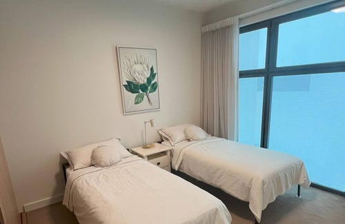 Spring Hill Apartment | Spacious, Alegant, and Convenient Apartment in Brisbane City