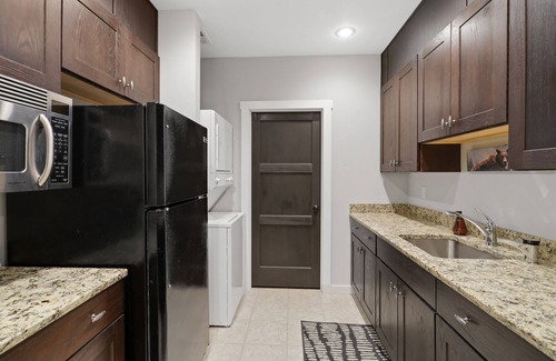 Foxfire Estates House | Spacious! All Paved road access, High Speed Internet, 7 Minutes to downtown BR!