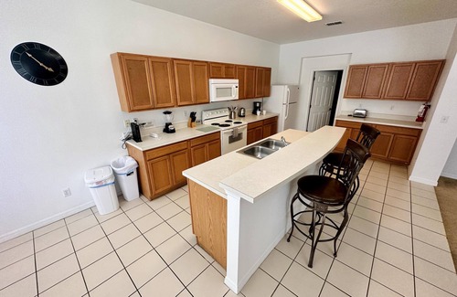 Legacy Park House | Spacious and accommodating, with private pool, and easy access to Disney!