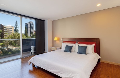 El Castillo Apartment | Spacious and Airy 1BR unit next to Golden Mile with A/C and gym