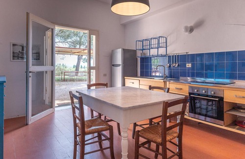 Follonica House | Spacious and beautiful vacation home with beautiful property in the Tuscan countryside.