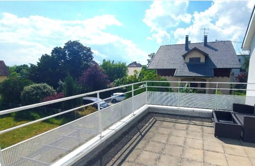 Ensisheim House | Spacious and bright family home