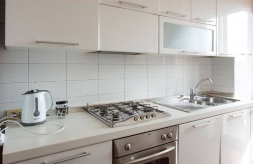 Lambrate House | Spacious and bright one-bedroom apartment