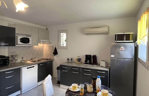 Marseillan Plage Apartment | Spacious and comfortable holiday home