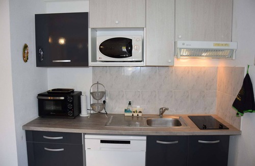 Marseillan Plage Apartment | Spacious and comfortable holiday home