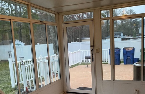 Colonial Heights House | Spacious and comfortable 4 bedroom house , cats and dogs are welcome