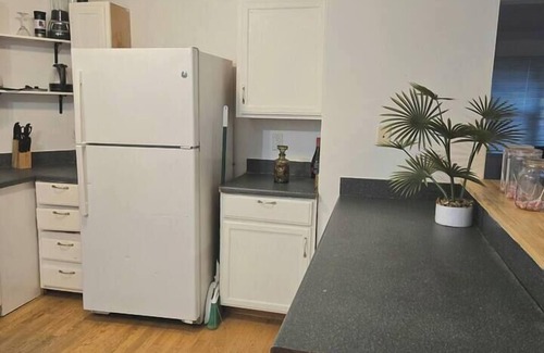 Victory House | Spacious and Centrally located home