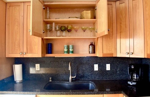Pupukea House | Spacious and clean; 2 min walk to beach; 2 bedroom North Shore Ohana w/AC