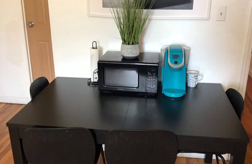 Ditmas Park House | Spacious and comfortable 2/2 apartment located in the heart of brooklyn