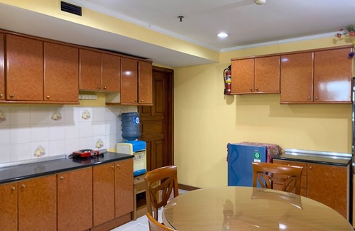 Gambir Apartment | Spacious And Comfy 3Br At Kondominium Juanda Apartment