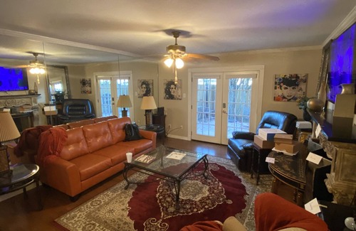 Bonnabel Place House | Spacious and Comfy Townhome- (Minimum 30 days)Heart of Metairie + Near Lakefront