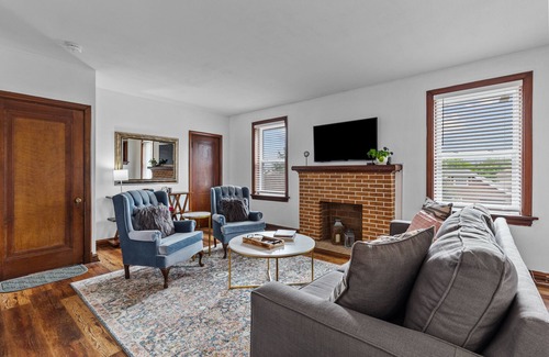 The Southampton House | ☆Spacious and Comfy☆Central Location☆Near Downtown