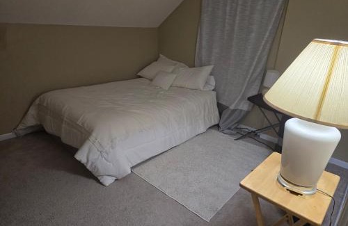 Payne - Phalen House | Spacious and Cozy 4-Bedroom Home in the heart of MSP