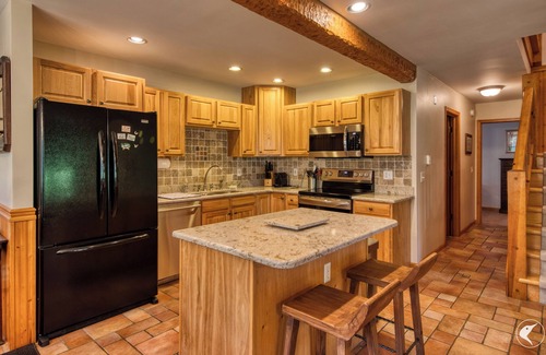 Lake Placid House | Spacious and Elegance Townhome, Walk to Town, Pool, Beach!