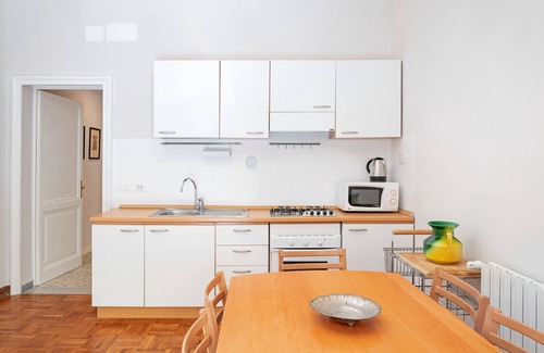 Repubblica Apartment | Spacious and Elegant 2Bed flat with private terrace in Monti