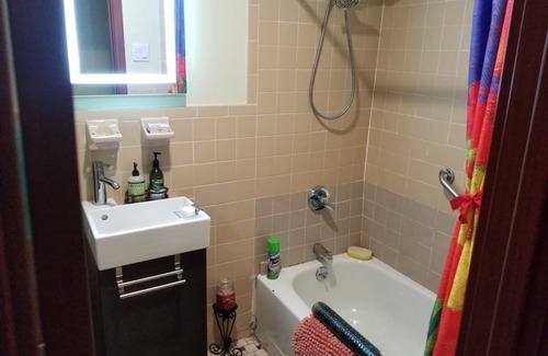 Central Park North Apartment | Spacious and Fully Furnished Manhattan Apartment