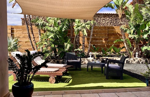 Lajares Villa | Spacious and independent villa with private garden in Lajares.