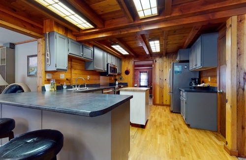 Bayfield House | Spacious and Lovely Mountain Retreat