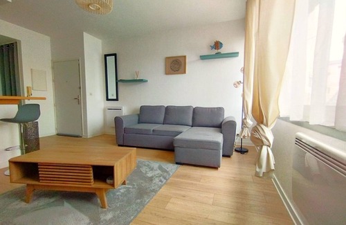 Poitiers Apartment | Spacious and luminous flat - private parking