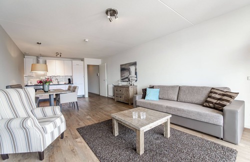 Merenwijk Apartment | Spacious and luxurious first flloor apartment with balcony- Kaag (11)