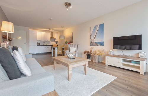 Merenwijk Apartment | Spacious and luxurious ground floor apartment - Kaag Resort (7)