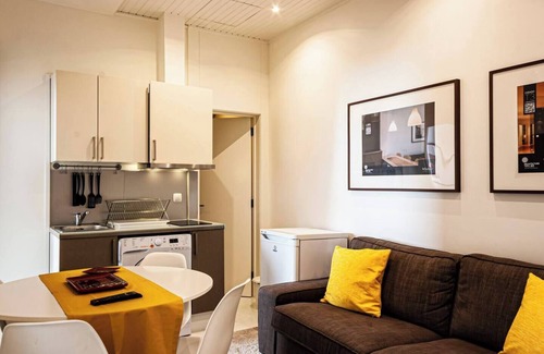 Sacramento Apartment | Spacious and Modern Apartment in Chiado