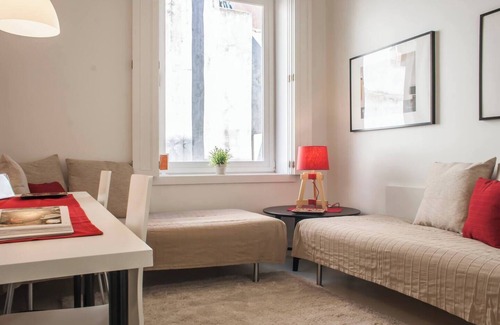 Sacramento Apartment | Spacious and Modern Apartment in Chiado