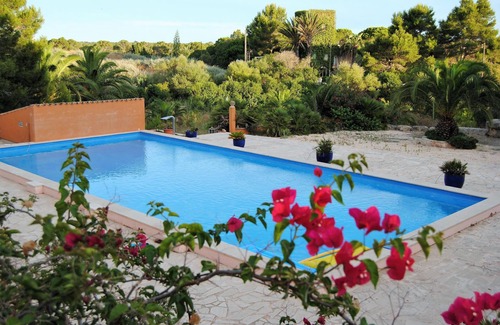 Ses Salines House | Spacious and quiet house with sea views