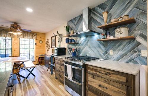 Pagosa Springs House | Spacious and Quiet Pagosa Springs Cabin with Deck!
