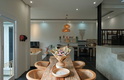 Babakan Villa | Spacious and Stylish private villa with pool