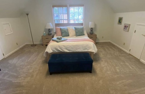 Winston - Salem House | Spacious and Surrounded by Natural Beauty