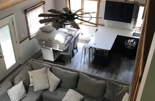Naples House | Spacious and updated family home with Long Lake access