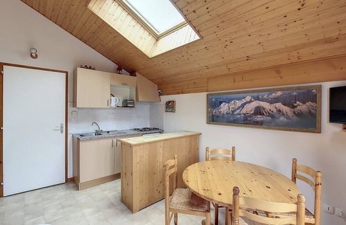 Saint-Jean-dʼAulps Apartment | SPACIOUS APARTMENT - SAINT JEAN DAULPS SKI RESORT - 6 PEOPLE - OURSON 59