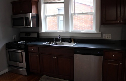Richmond Heights Apartment | Spacious Aparment in the center of St. Louis.