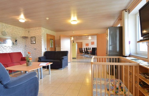 Burg-Reuland Apartment | Spacious Apartment in Grüfflingen with Sauna