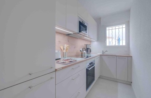 Boulouris-sur-Mer Apartment | Spacious apartment with pool near the sea