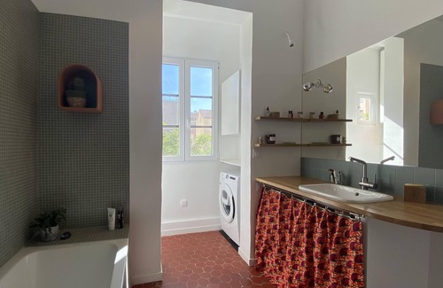 Saint-Lambert Apartment | Spacious apartment & 2 terraces in the heart of Endoume, 10 min from the sea