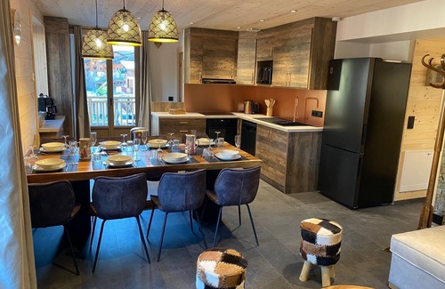 Termignon Apartment | Spacious apartment 8 people in Val-Cenis - 3 Bedrooms with bathroom