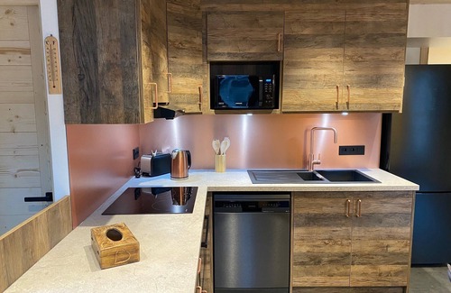 Termignon Apartment | Spacious apartment 8 people in Val-Cenis - 3 Bedrooms with bathroom