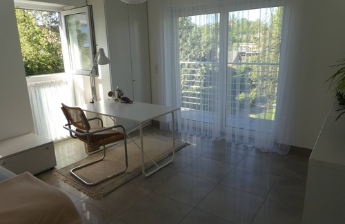 Reick Apartment | Spacious apartment close to the center