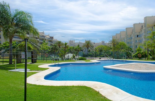 Torremolinos Apartment | Spacious apartment in quiet residential area next to the beach