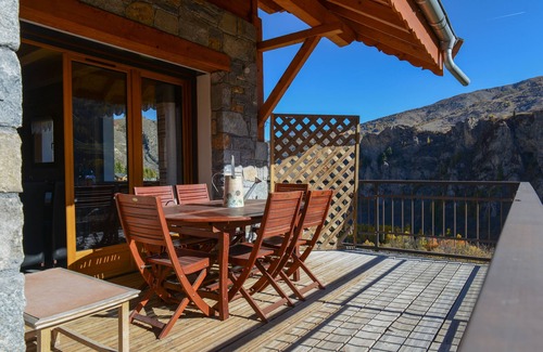 Valloire Apartment | SPACIOUS APARTMENT FOR A DREAM VACATION IN A CHALET FOR 14 PEOPLE