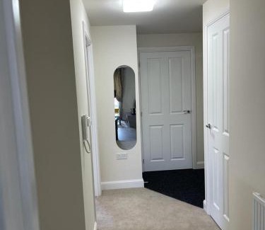 Milton Keynes Apartment | Spacious Apartment in Brooklands