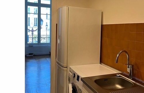 Saint-Louis Apartment | Spacious apartment in Versailles center.n