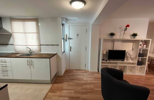 El Cabanyal Apartment | Spacious apartment in Cabanyal, 500 m from the beach, free Wifi