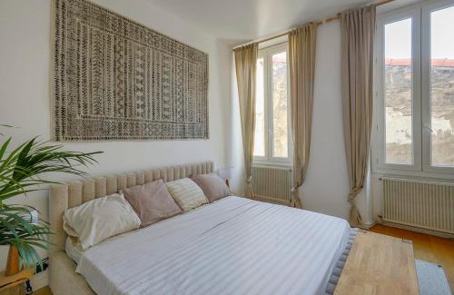 Prefecture Apartment | Spacious apartment in the heart of Marseille