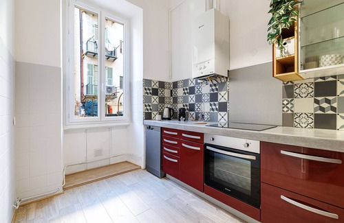 Quartier du Port Apartment | Spacious apartment - Port District - 6 people